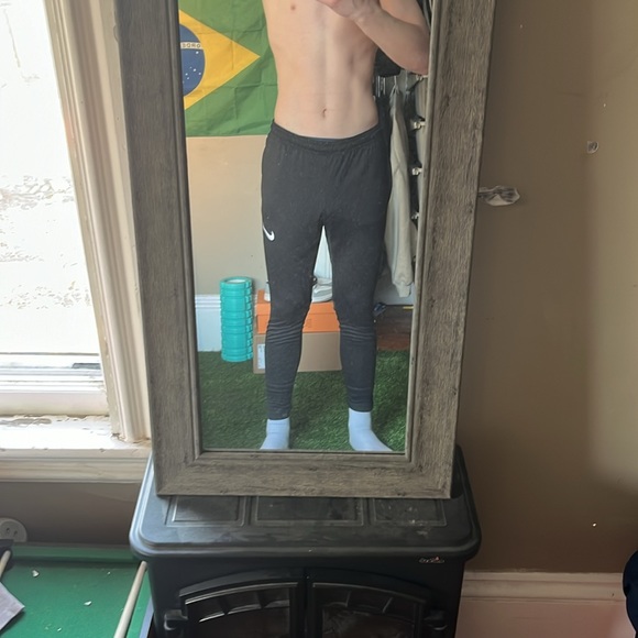 Nike dry-fit park pants - Picture 4 of 4